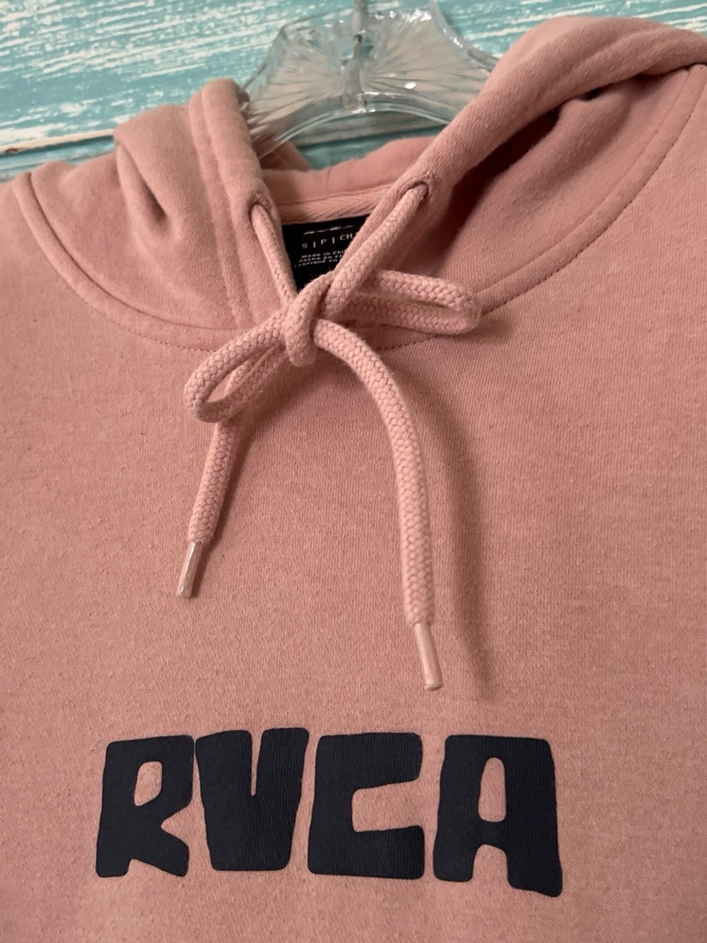 RVCA pale pink Dusty Rose Crewneck Hoodie with Logo soft sweatshirt EUC